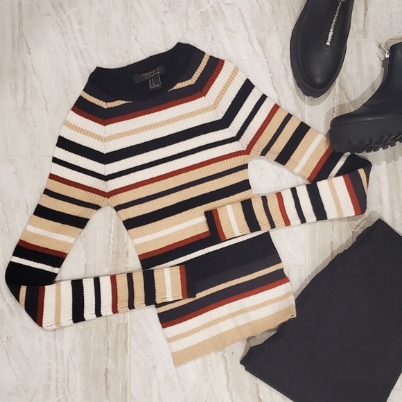 FOREVER 21 Contemporary Striped Sweater - Picture 1 of 5